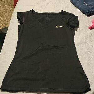 Nike Women's Black Short Sleeve Tee